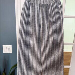Lulu's wide leg Striped Pants